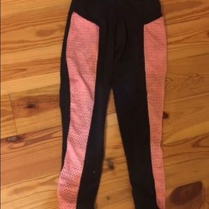 Kerrits Xs women’s black and pink